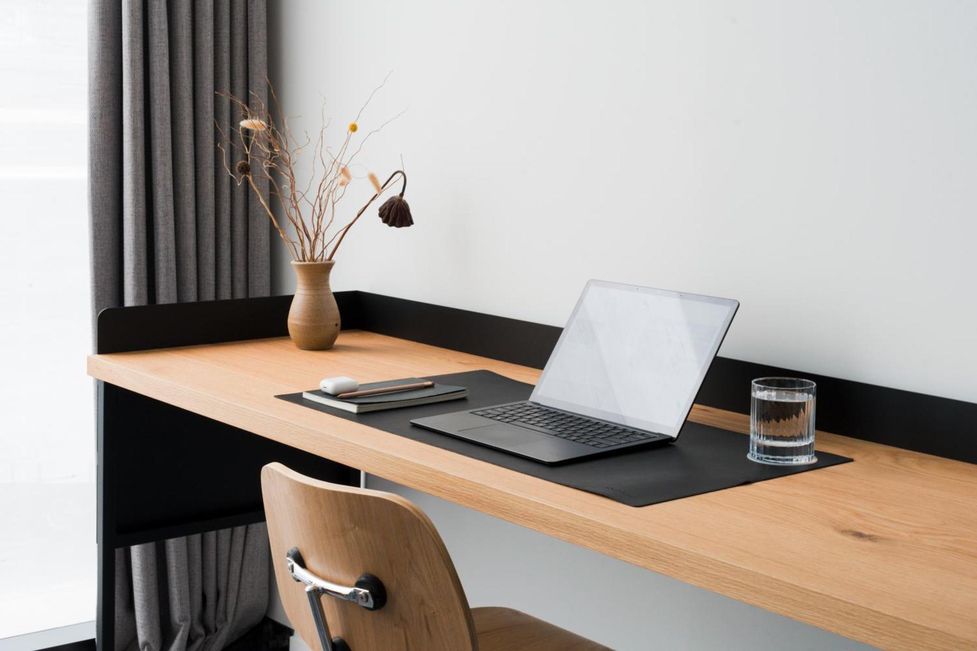 Ebb-Dunedin Exteriér fotografie A desk pad